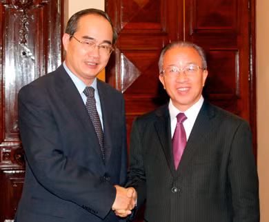 Chủ tịch Ủy ban phía Việt Nam, Phó Thủ tướng Chính phủ Nguyễn Thiện Nhân và Chủ tịch Ủy ban phía Trung Quốc, Ủy viên Quốc vụ viện Đới Bỉnh Quốc