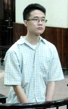 Cường tại tòa sáng nay