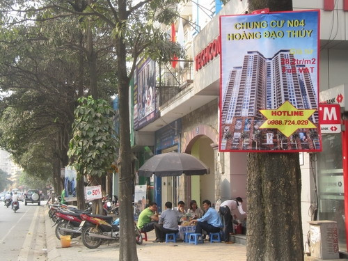 Thanh khoản kém…phải có chiêu trò