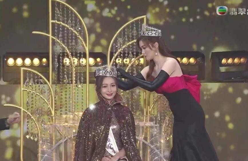 Theo HK01, trước khi giành ngôi vị cao nhất trong đêm chung kết Hoa hậu Hong Kong 2022, sự nghiệp của Lâm Ngọc Vị chưa nổi bật. Cô được nhớ tới với tai tiếng chia sẻ về đời sống riêng tư, show giải trí. Theo HK01, trước khi giành ngôi vị cao nhất trong đêm chung kết Hoa hậu Hong Kong 2022, sự nghiệp của Lâm Ngọc Vị chưa nổi bật. Cô được nhớ tới với tai tiếng chia sẻ về đời sống riêng tư, show giải trí.