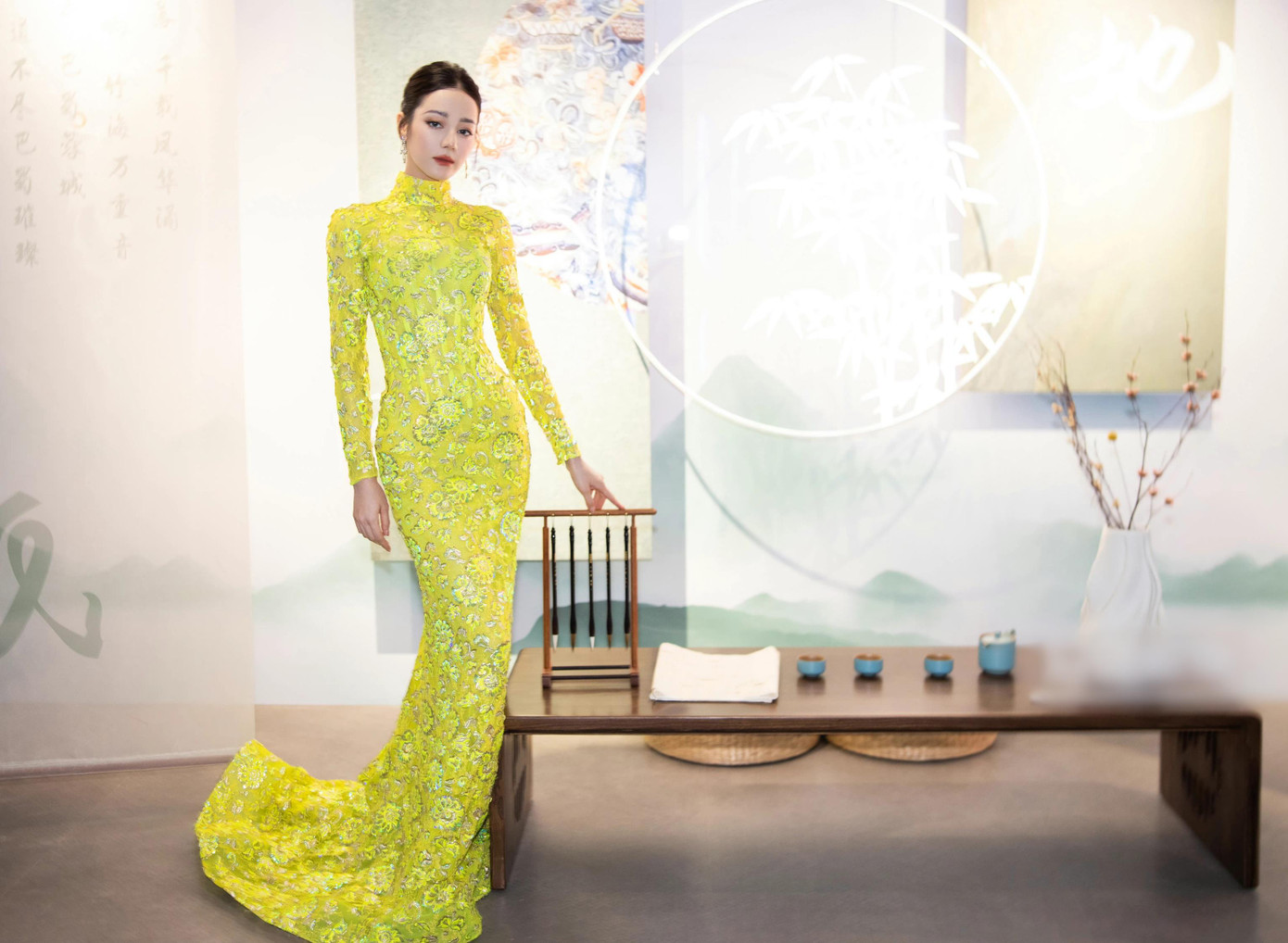 Hiện tại, Địch Lệ Nhiệt Ba trong thời gian nghỉ ngơi, chưa xác định kịch bản tiếp theo. Theo Sina, cô bắt đầu chuyển hướng sang dòng phim chính kịch với tác phẩm Công tố tinh anh. Dự án có ý nghĩa quan trọng trong sự nghiệp của mỹ nhân Tân Cương. Nếu phim phát sóng đạt kết quả khả quan, Địch Lệ Nhiệt Ba có thể nhận được nhiều kịch bản chất lượng, những vai diễn có chiều sâu hơn, như mong muốn của nữ diễn viên.