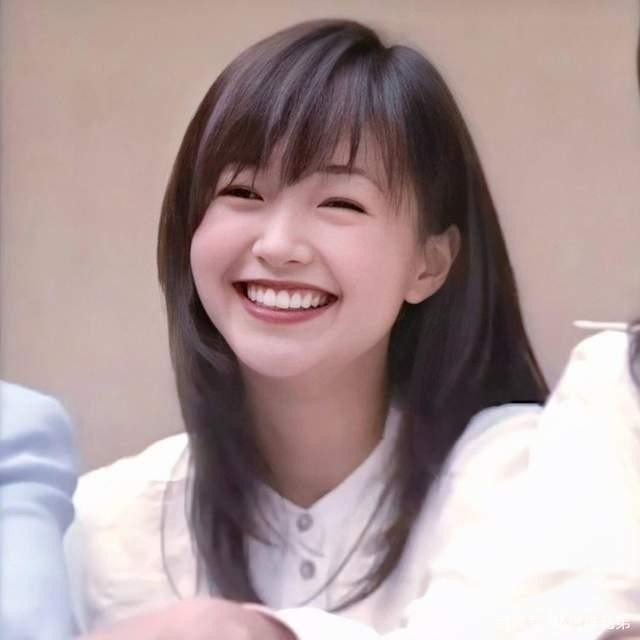 Nhan sắc thời trẻ của Lý Ỷ Hồng khiến Chung Hán Lương mê mẩn mãi không quên. Nhan sắc thời trẻ của Lý Ỷ Hồng khiến Chung Hán Lương mê mẩn mãi không quên.