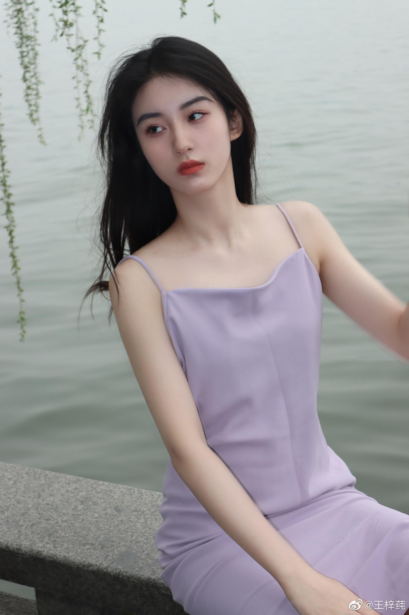 Sắc vóc nổi bật của Hoa khôi Học viện Điện ảnh Bắc Kinh Vương Tử Thuần. Sắc vóc nổi bật của Hoa khôi Học viện Điện ảnh Bắc Kinh Vương Tử Thuần.