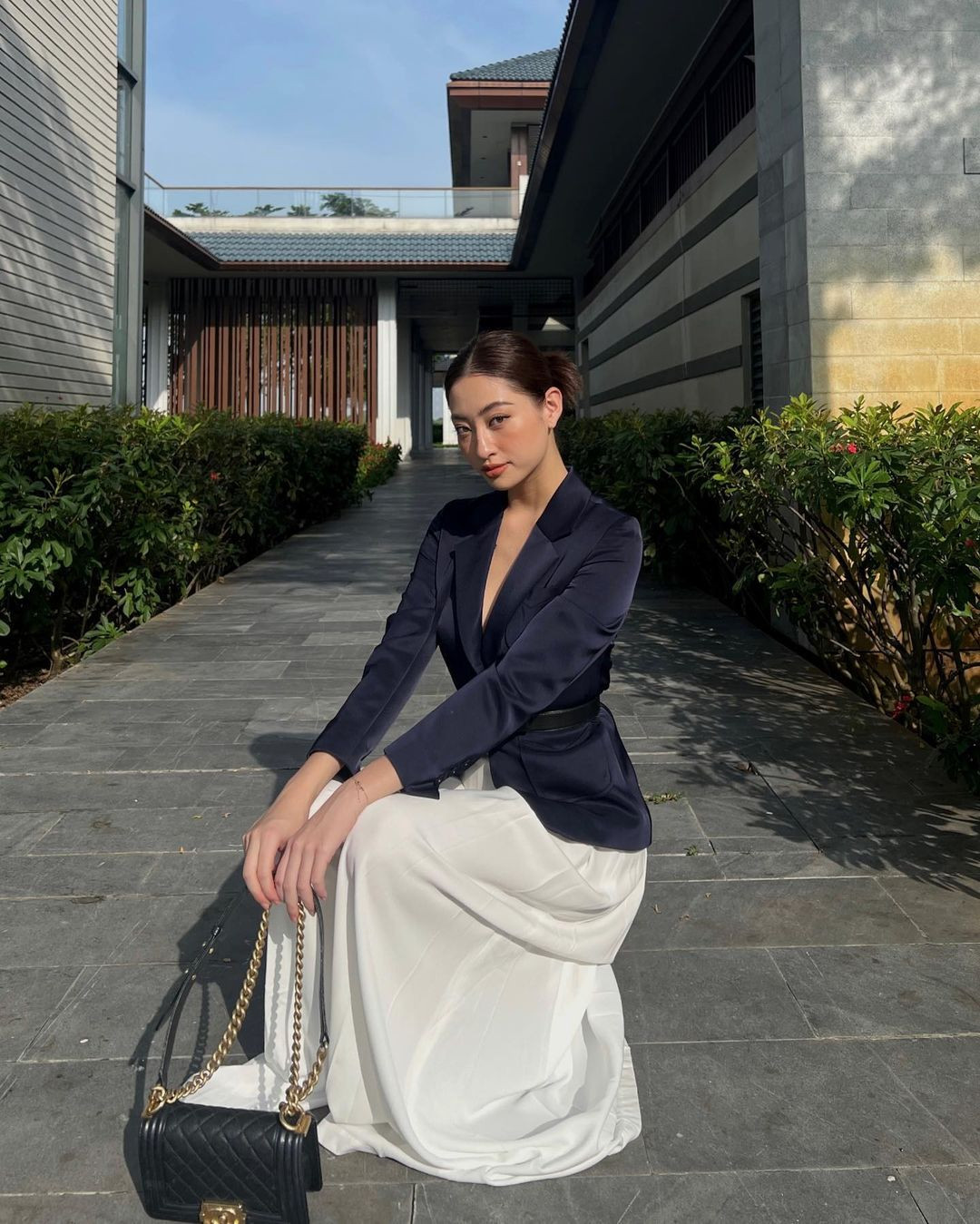 Sở hữu loạt túi hiệu đình đám, thật không ngoa khi gọi Lương Thùy Linh là một trong những “yêu nữ hàng hiệu” của showbiz Việt.