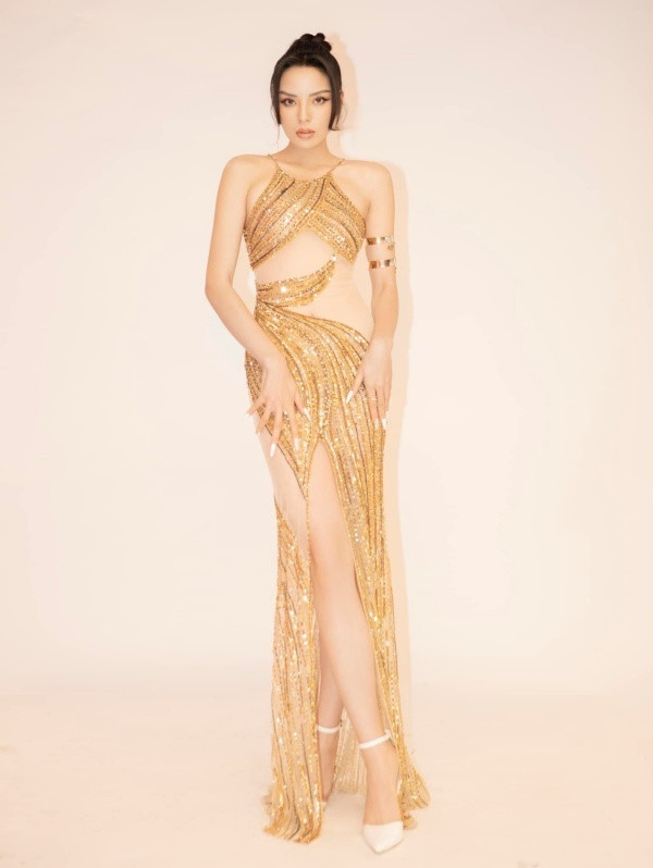 Thiết kế giúp Kỳ Duyên khoe trọn đường cong tại The Face Việt Nam 2023. Thiết kế giúp Kỳ Duyên khoe trọn đường cong tại The Face Việt Nam 2023.