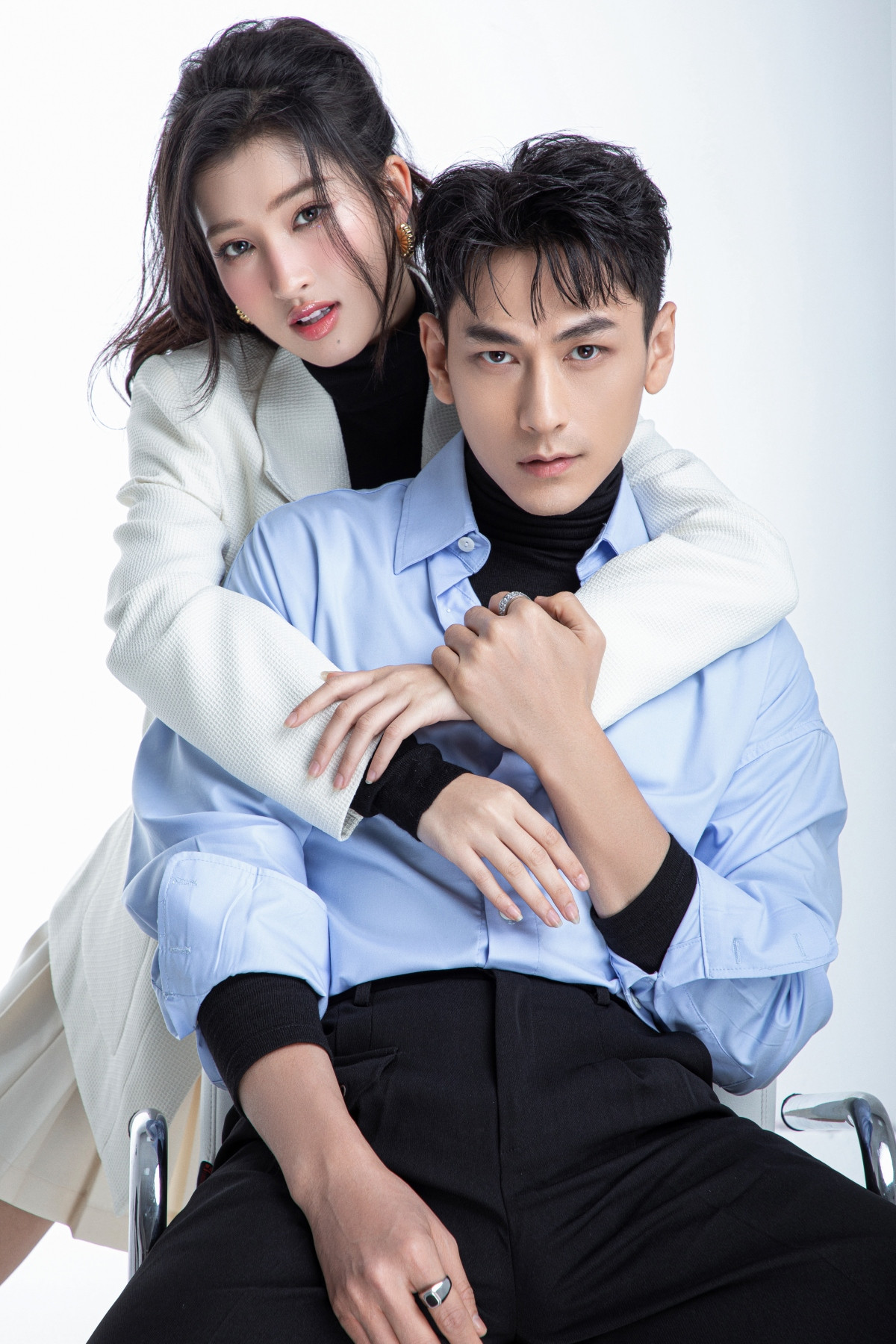 Quả thật, nàng hậu Gen Z Phương Nhi rất được lòng tiền bối đi trước. Quả thật, nàng hậu Gen Z Phương Nhi rất được lòng tiền bối đi trước.