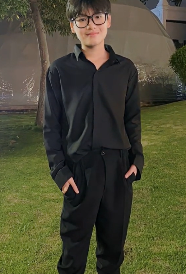 Nhiều người hi vọng Khôi Nguyên sẽ theo con đường nghệ thuật như bố mẹ.