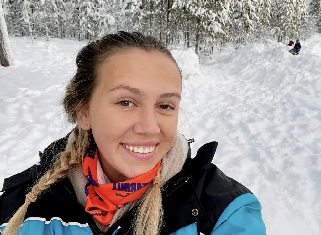 Lauren Kirby đã tạm nghỉ việc 30 lần trong 3 năm.