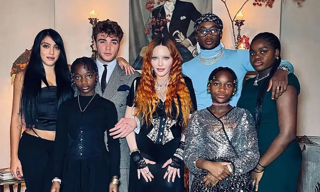 Madonna có tổng cộng 6 người con, cả con đẻ và con nuôi. Ảnh: IG.