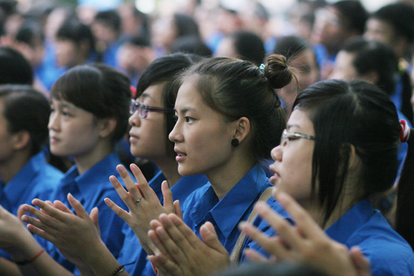Cùng hát vàng bài ca tình nguyện