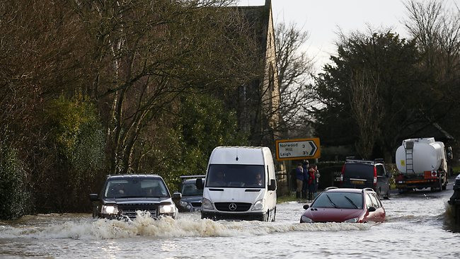 Ngập lụt ở Reigate, Anh