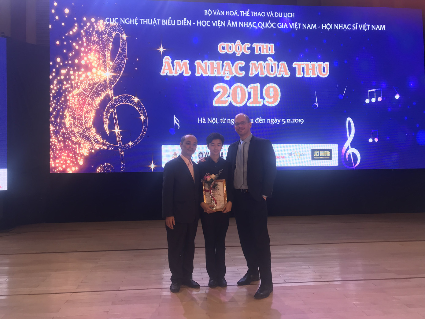 Gương mặt trẻ Việt Nam và những câu chuyện truyền cảm hứng ảnh 6