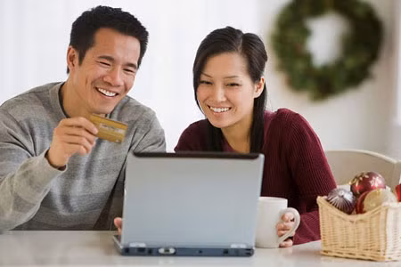 Vợ chồng cùng công ty cần biết rõ giới hạn.