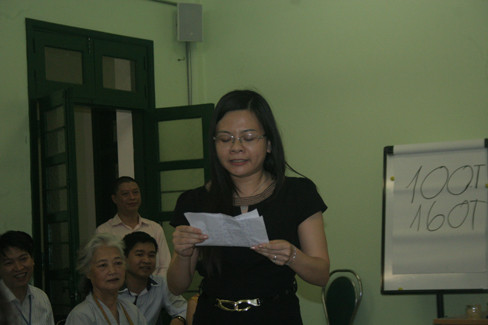 Chị Hằng Nga nay đã có thể hát tặng mọi người