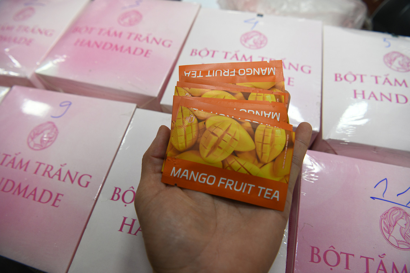 Ma túy núp bóng nước xoài...