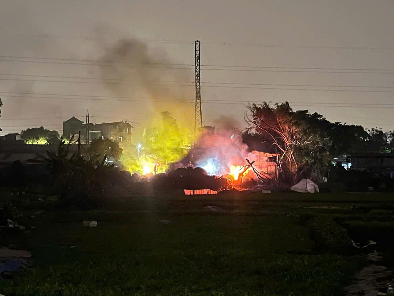 Khu vực xảy ra hoả hoạn. Khu vực xảy ra hoả hoạn.