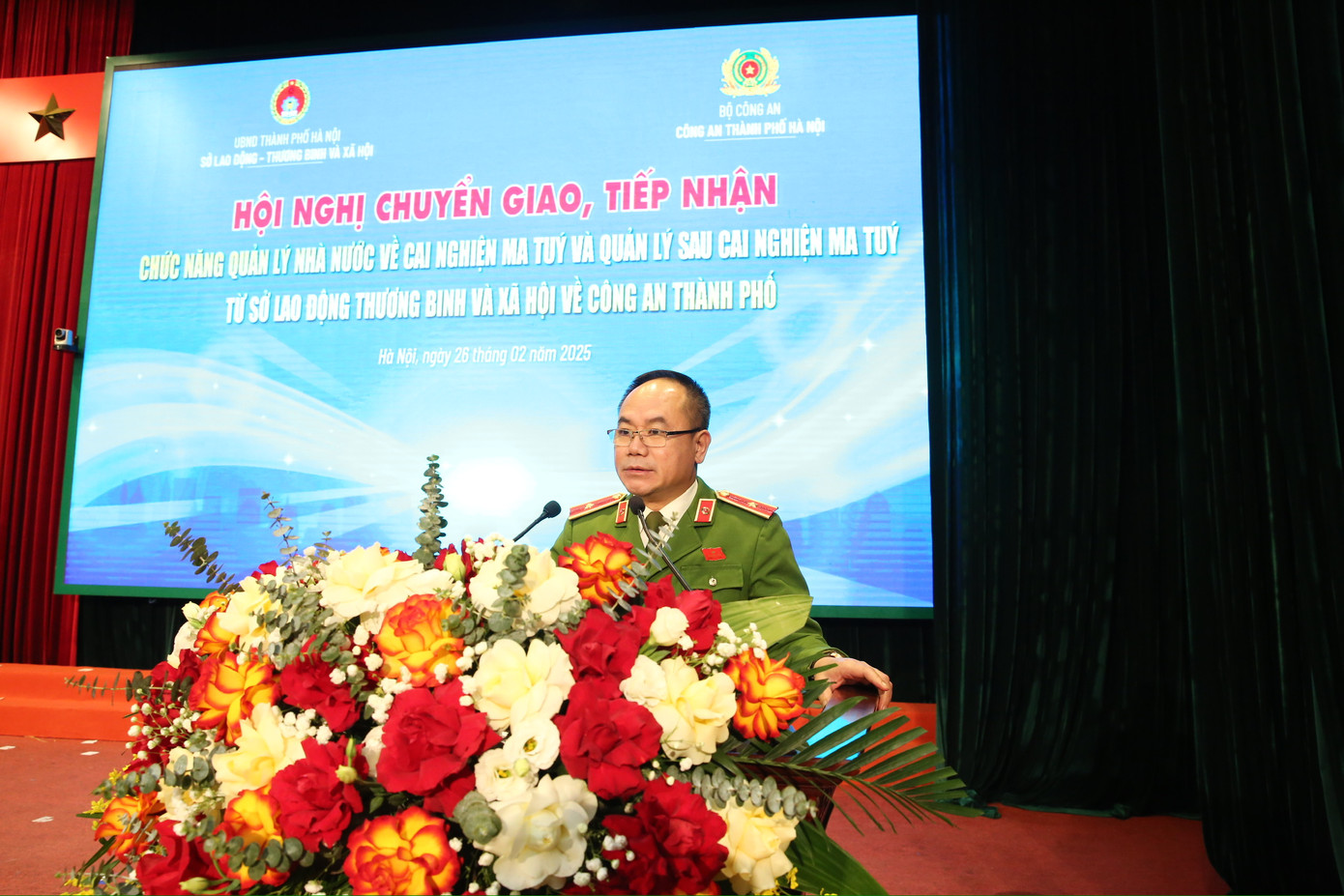 Thiếu tướng Nguyễn Thanh Tùng - Phó Giám đốc Công an TP Hà Nội phát biểu tại Hội nghị.