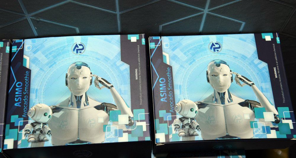 Các loại thuốc lá điện tử, thuốc lá điếu có tẩm ướp ma túy bị cảnh sát thu giữ.