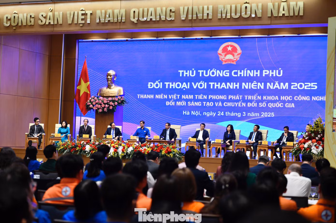 Toàn cảnh chương trình Thủ tướng Chính phủ đối thoại với thanh niên năm 2025.