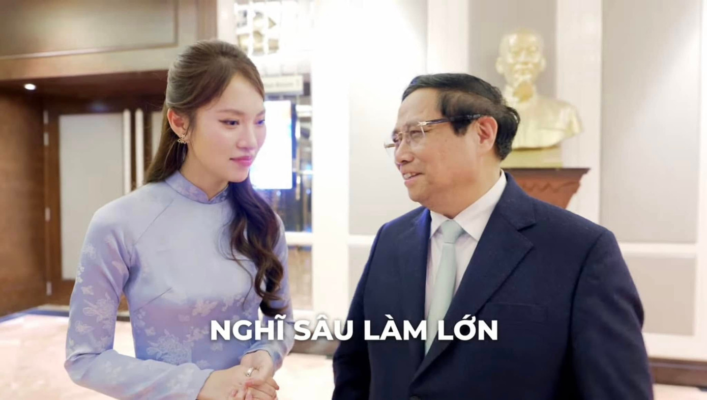 Thủ tướng Phạm Minh Chính chia sẻ thông điệp dành cho thế hệ trẻ Việt Nam. Ảnh: MC Khánh Vy Thủ tướng Phạm Minh Chính chia sẻ thông điệp dành cho thế hệ trẻ Việt Nam. Ảnh: MC Khánh Vy