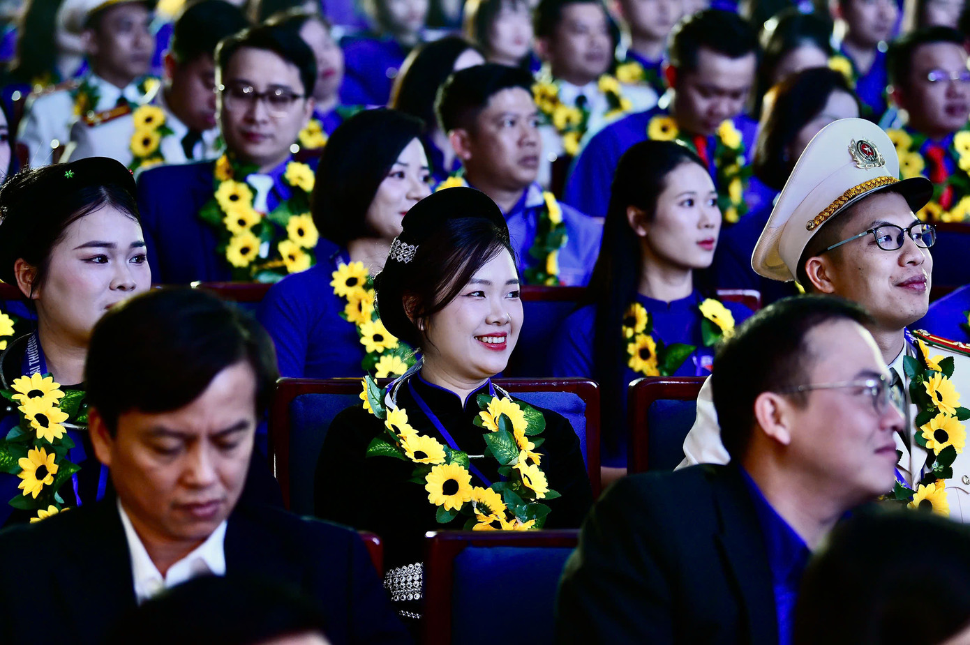 Các đại biểu nhận Giải thưởng Lý Tự Trọng năm 2025. Ảnh: Xuân Tùng