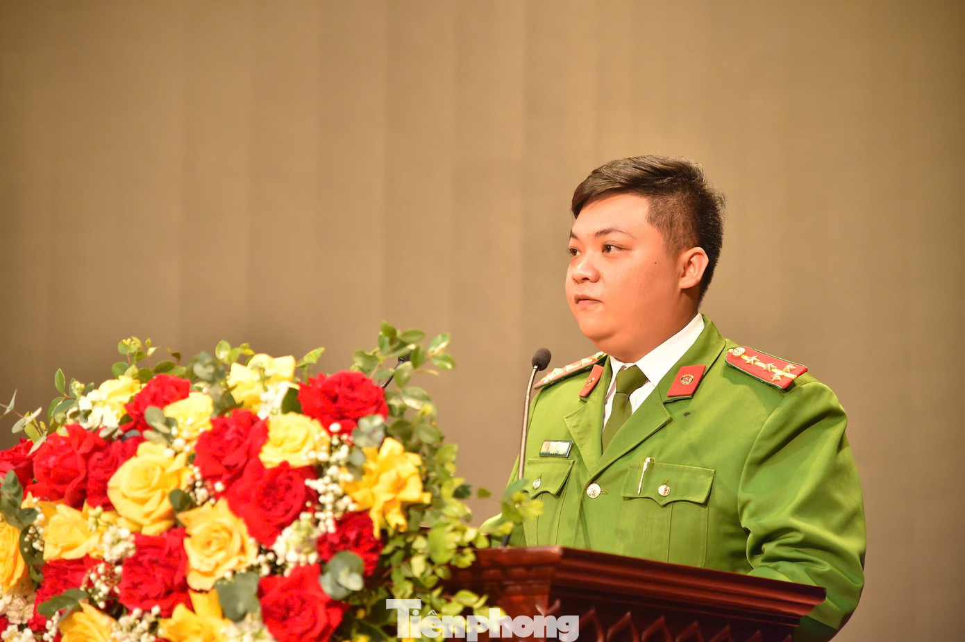 Cán bộ, đoàn viên, thanh niên Công an Thủ đô đề xuất, kiến nghị tại tọa đàm. Cán bộ, đoàn viên, thanh niên Công an Thủ đô đề xuất, kiến nghị tại tọa đàm.