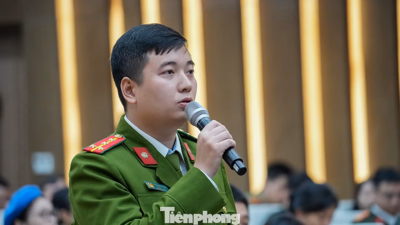 Đại úy Vũ Dương Minh - Phó Bí thư Đoàn Thanh niên Cục Cảnh sát quản lý hành chính về trật tự xã hội.