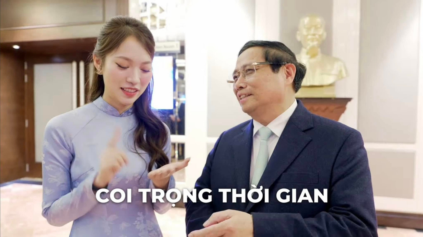 Thủ tướng Phạm Minh Chính chia sẻ thông điệp dành cho thế hệ trẻ Việt Nam. Ảnh: MC Khánh Vy Thủ tướng Phạm Minh Chính chia sẻ thông điệp dành cho thế hệ trẻ Việt Nam. Ảnh: MC Khánh Vy