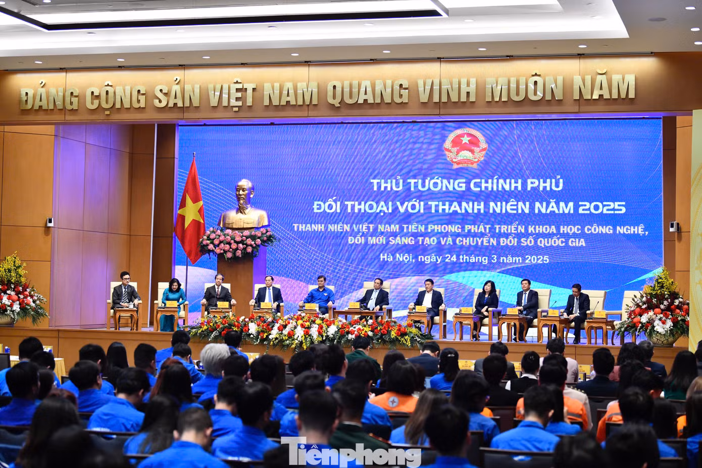 Toàn cảnh chương trình đối thoại.