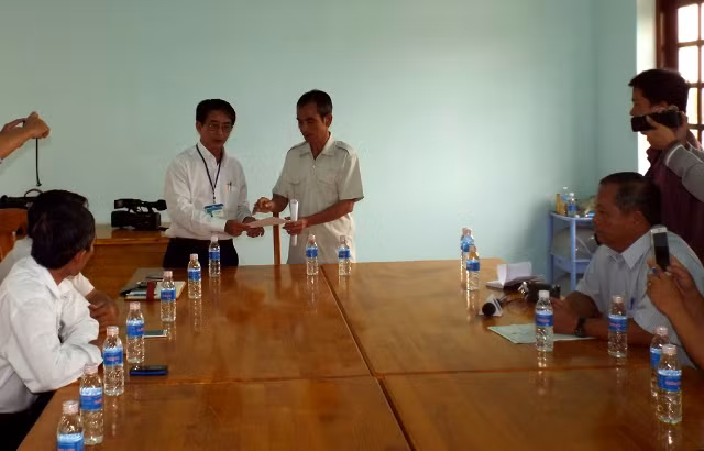 Ông Huỳnh Văn Nén: 'Tôi như đang đi trên mây' ảnh 4