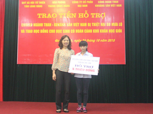 Quỹ Xã hội từ thiện Tấm lòng vàng trao trên 800 triệu đồng ủng hộ các đơn vị bị ảnh hưởng mưa lũ ảnh 3