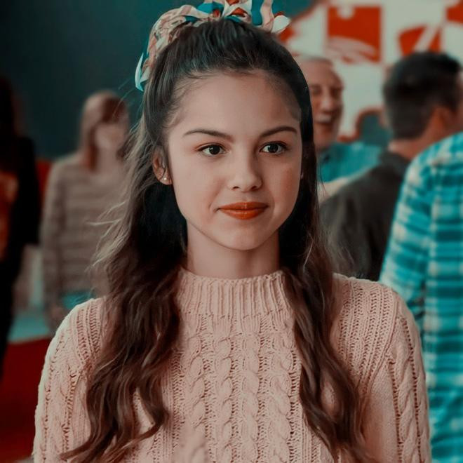 Olivia Rodrigo đảm nhận vai chính trong High School Musical phiên bản mới. Olivia Rodrigo đảm nhận vai chính trong High School Musical phiên bản mới.