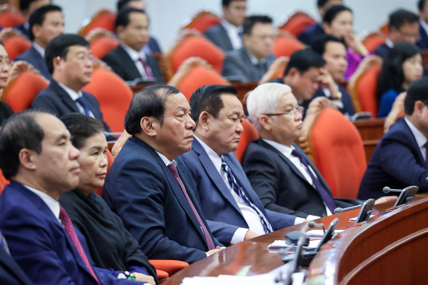 Bế mạc Hội nghị Trung ương 6