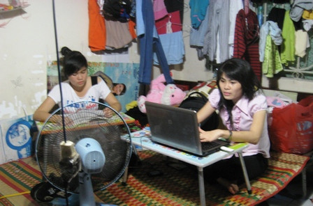 SV tiếp tục phải đối diện với cuộc sống khó khăn hơn khi giá phòng tăng cao