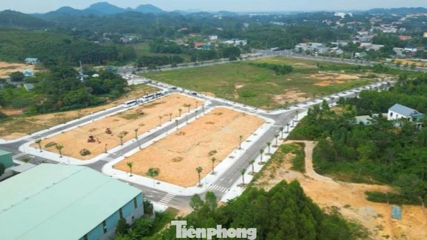 Nhiều địa phương như Đồng Nai, Bến Tre, Hà Tĩnh, Bình Dương.... vừa có quyết định mới về điều kiện diện tích tối thiểu tách thửa đất, hợp thửa đất. Ảnh minh họa.