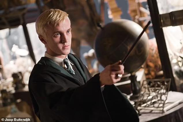 Tom Felton đóng vai Draco Malfoy trong 8 tập phim Harry Potter. Ảnh: Jaap Buitndjik.