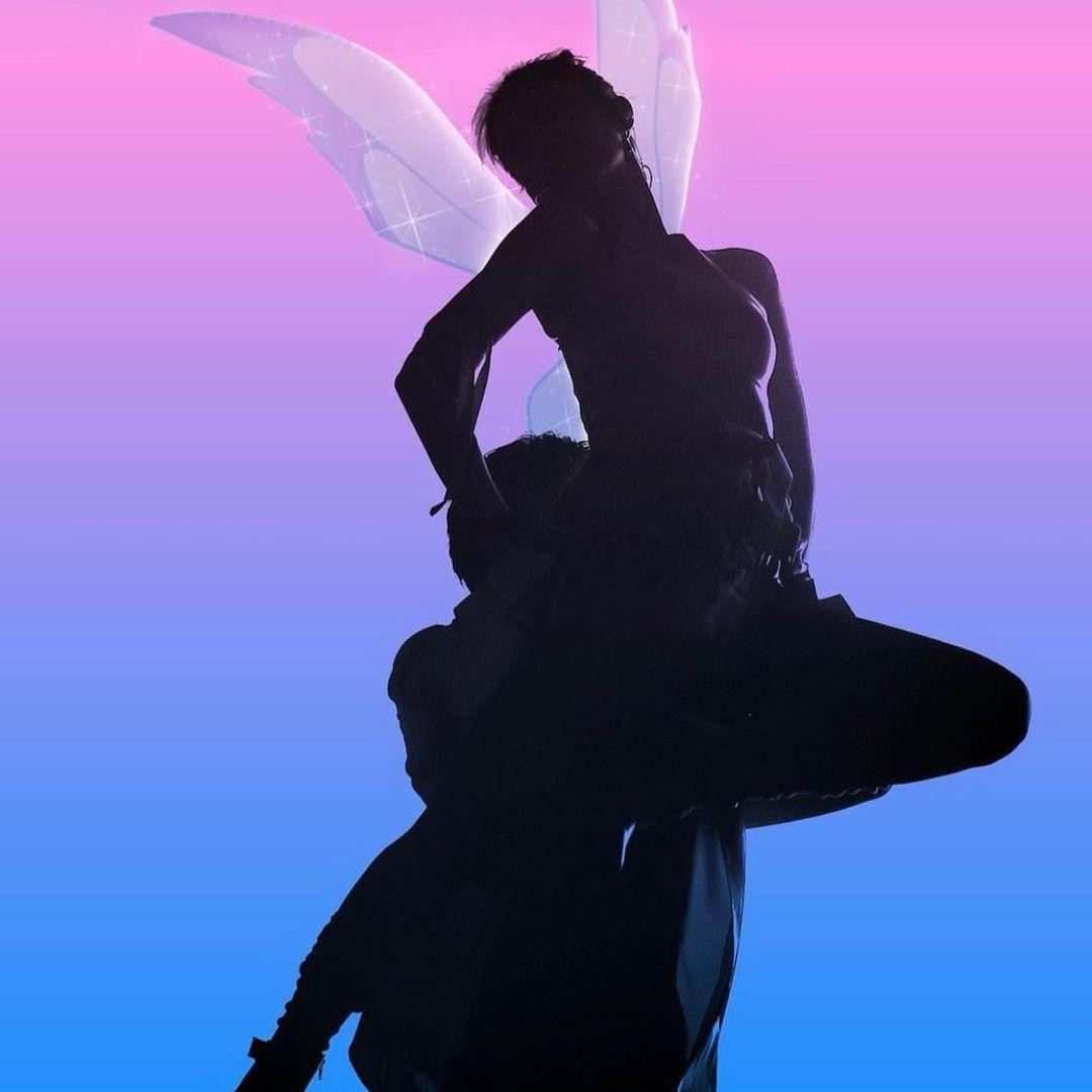 Bài đăng hút hơn 114.000 lượt thích và hơn 1.000 bình luận: "Cảm ơn anh đã cùng Jennie tạo nên màn trình diễn tuyệt đẹp. Nó giống như chuyện cổ tích", "Anh làm việc chăm chỉ rồi! Cảm ơn vì đã trở thành bạn diễn của Jennie. Màn trình diễn của hai bạn là điểm nhấn của chương trình", "Anh thật đáng kinh ngạc. Nó là sân khấu tuyệt vời nhất"... Ảnh: Instagram.