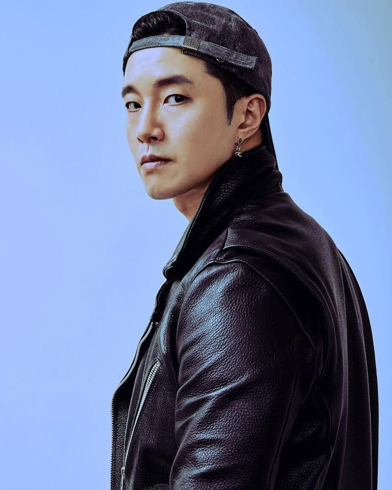 Bạn diễn của Jennie là Lee Young Sang, thành viên nhóm nhảy YGX kiêm giám đốc biểu diễn và biên đạo múa trực thuộc YG Entertainment. Ảnh: Instagram.