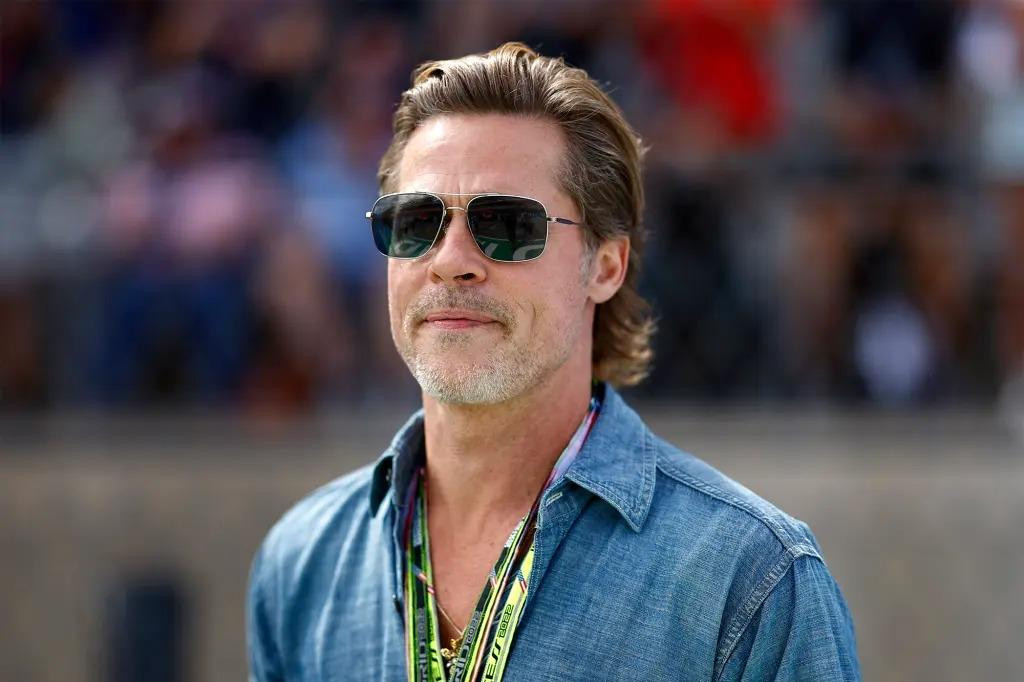 Brad Pitt đến xem US Grand Prix 2022. Ảnh: Getty Images.
