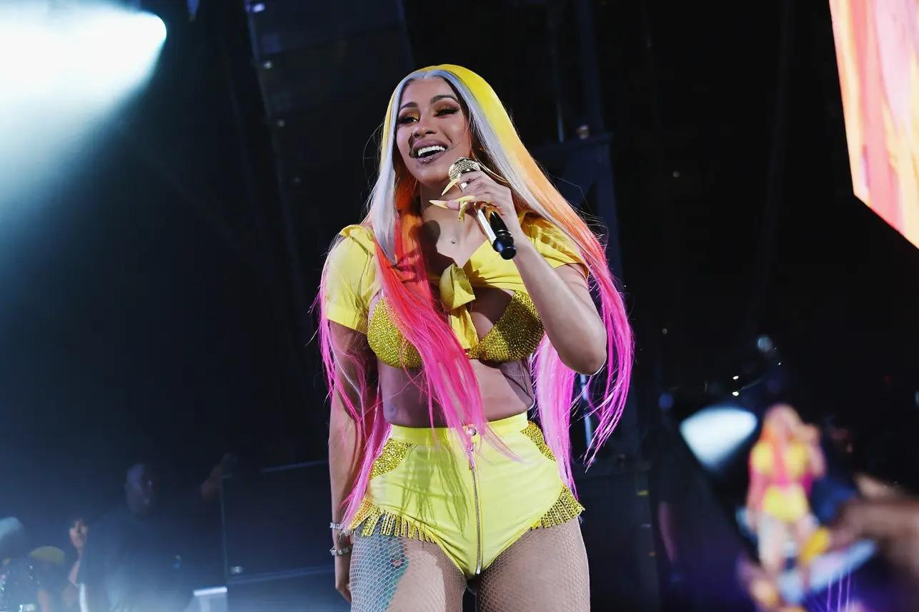 Cardi B chỉ trích Madonna trên mạng xã hội. Ảnh: Getty Images. Cardi B chỉ trích Madonna trên mạng xã hội. Ảnh: Getty Images.