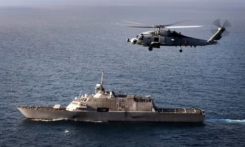 Tàu USS Freedom tại Singapore 