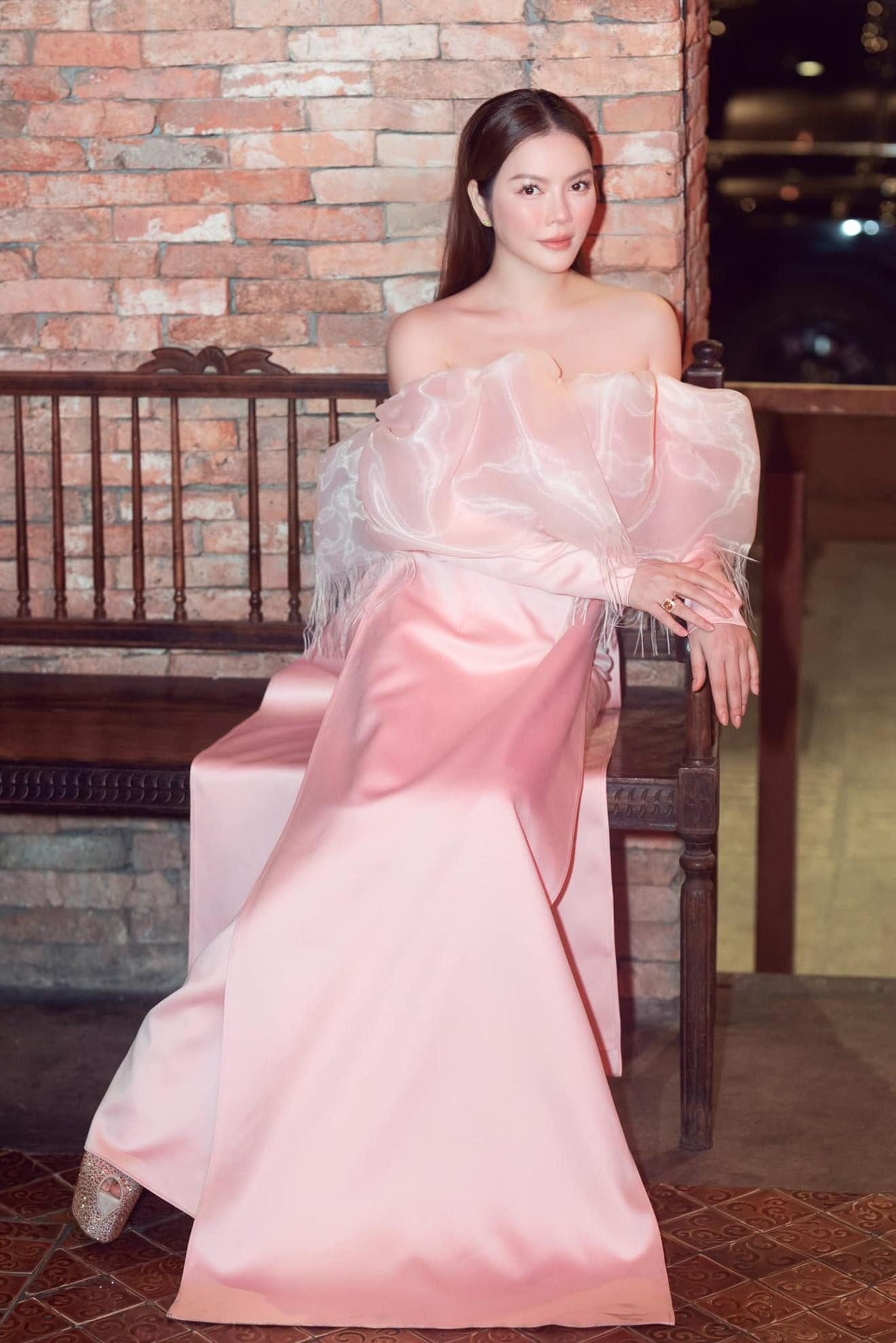 Lý Nhã Kỳ là một trong những mỹ nhân còn lẻ bóng đắt giá nhất showbiz