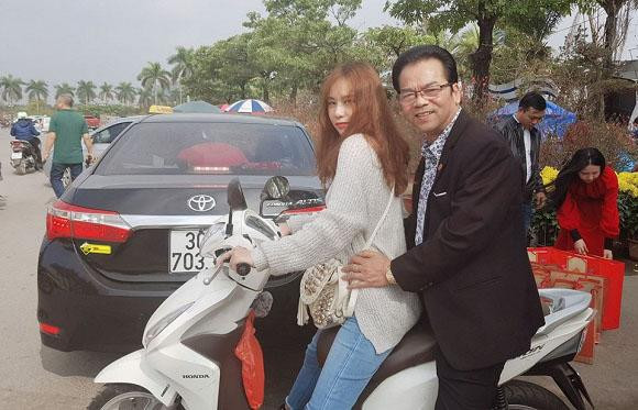 NSND Trần Nhượng và con gái út xinh đẹp (Ảnh: Internet) NSND Trần Nhượng và con gái út xinh đẹp (Ảnh: Internet)