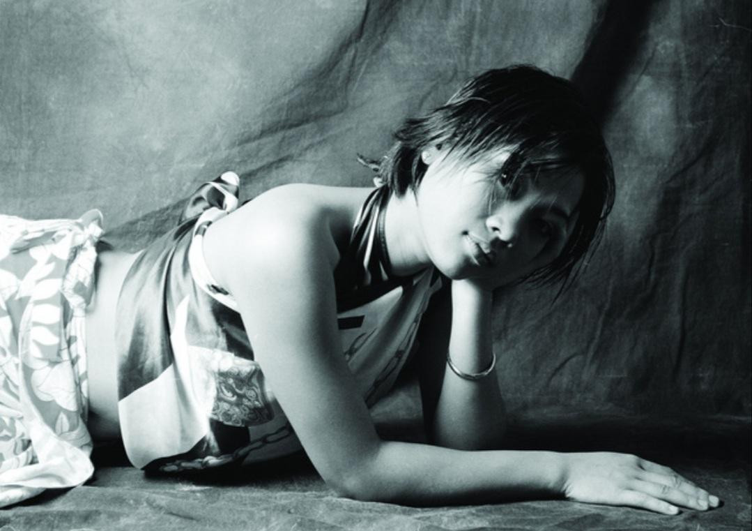 Tâm của thuở "Hai mươi em cho đời một giấc mơ". Ảnh trong sách Tâm.