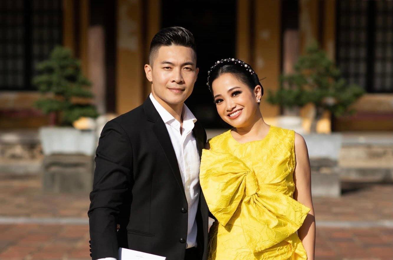 NSƯT Quốc Cơ và phu nhân, MC Hồng Phượng NSƯT Quốc Cơ và phu nhân, MC Hồng Phượng