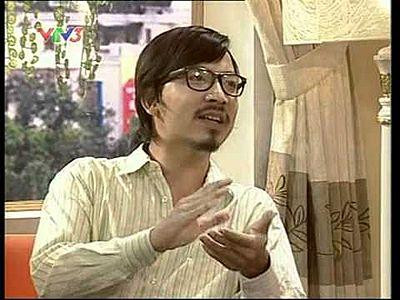 Đinh Tiến Dũng của thời "Hỏi Xoáy đáp Xoay" (Ảnh: Internet) Đinh Tiến Dũng của thời "Hỏi Xoáy đáp Xoay" (Ảnh: Internet)