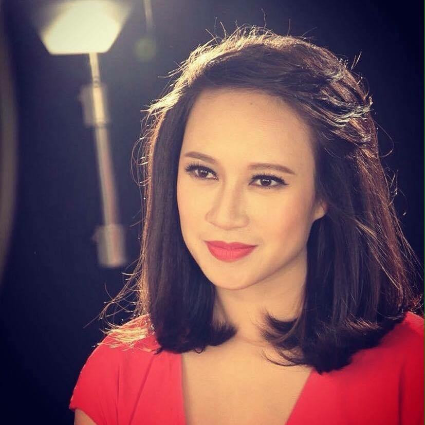 Giọng ca trong vắt, đầy nữ tính của Khánh Linh chiếm được tình cảm của khán giả nhiều thế hệ (Ảnh: Internet)