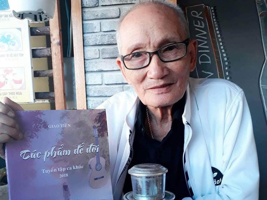 Tác giả của nhiều ca khúc nổi tiếng vẫn không thể nuôi vợ con bằng thu nhập từ âm nhạc.