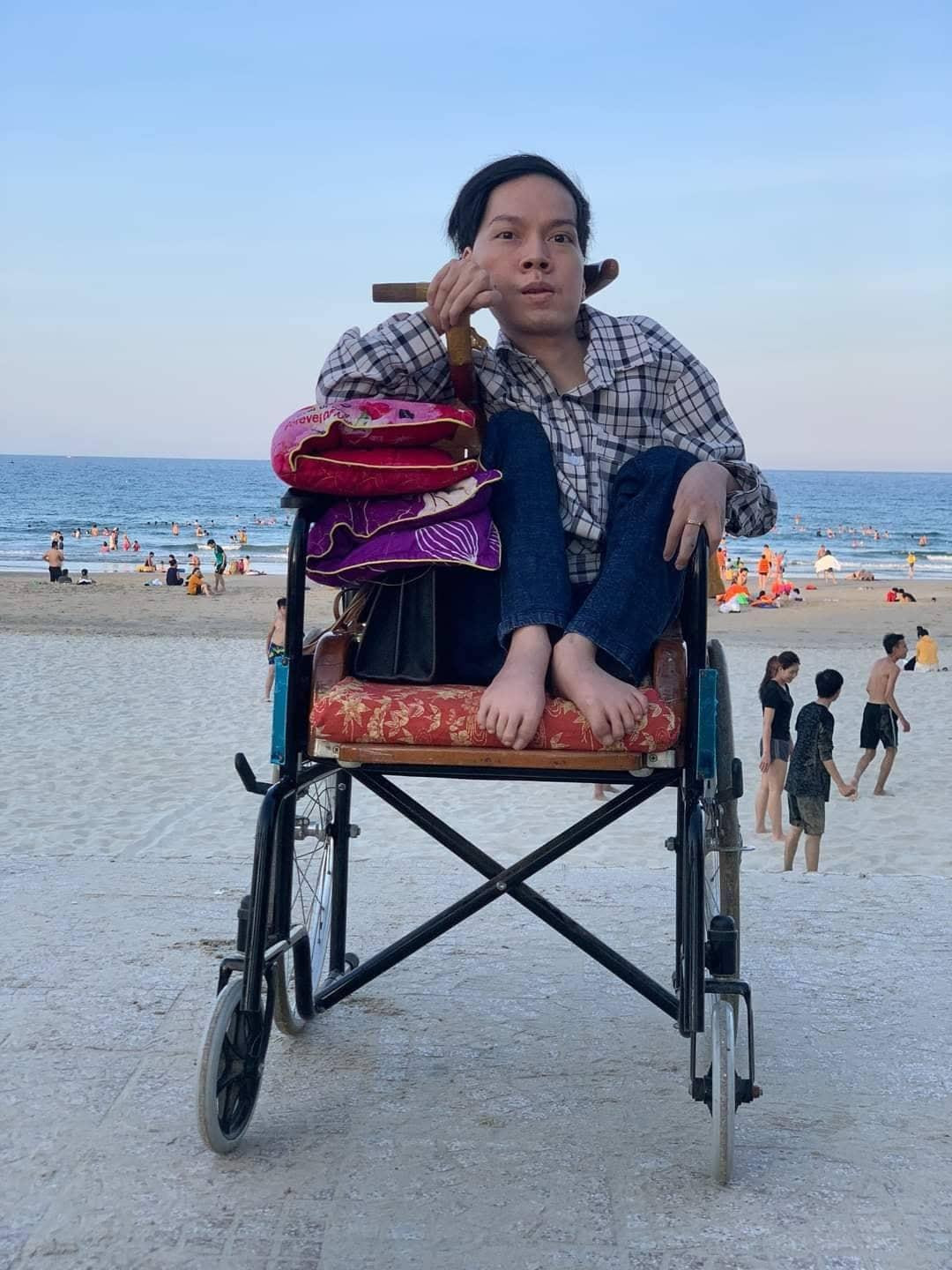 Vũ Đức Nguyên sáng tác rất nhiều thơ tình yêu (Ảnh: FBNV) Vũ Đức Nguyên sáng tác rất nhiều thơ tình yêu (Ảnh: FBNV)