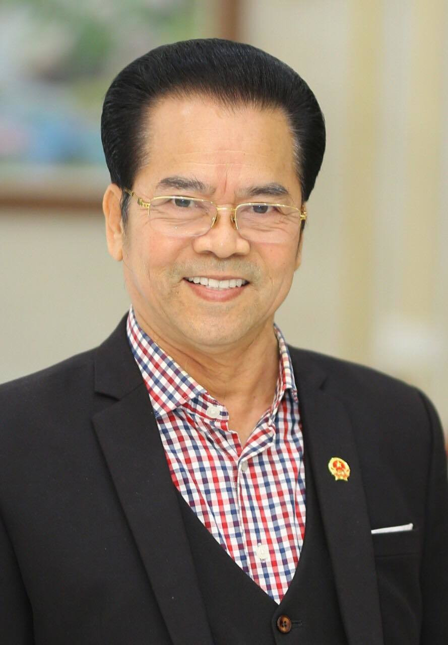 NSND Trần Nhượng và nụ cười mới thời răng sứ.